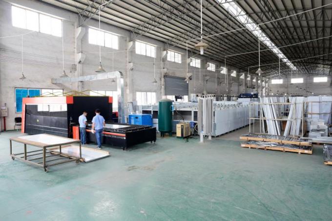 Guangzhou Yixue Commercial Refrigeration Equipment Co., Ltd. linha de produção da fábrica 2