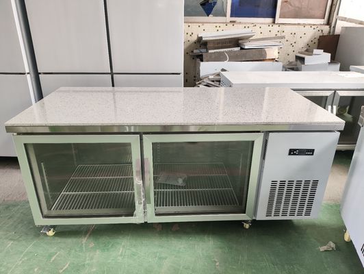 Sob o balcão frigorífico para restaurante mesa de trabalho comercial com porta de vidro