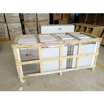 O diodo emissor de luz indica o fã de 1.5m que refrigera sob a porta contrária do refrigerador 2